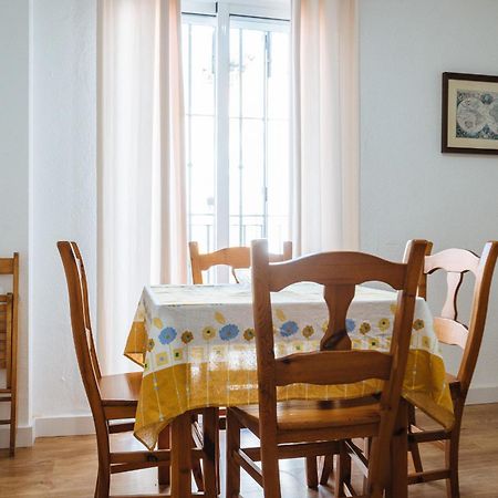 Pilsev Center Apartment Sevilla Exteriör bild