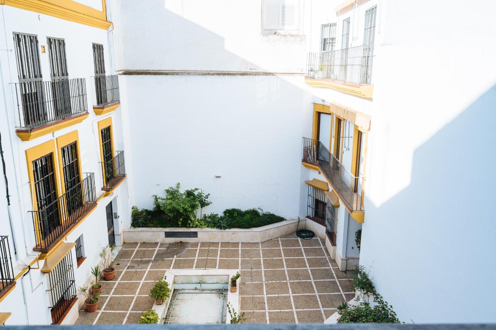 Pilsev Center Apartment Sevilla Exteriör bild