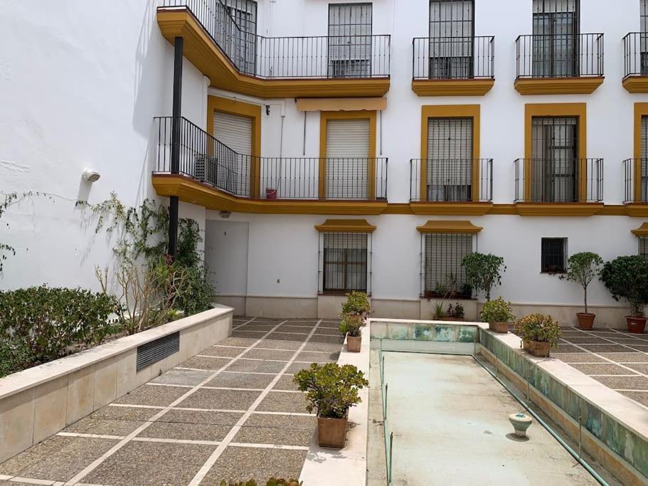 Pilsev Center Apartment Sevilla Exteriör bild